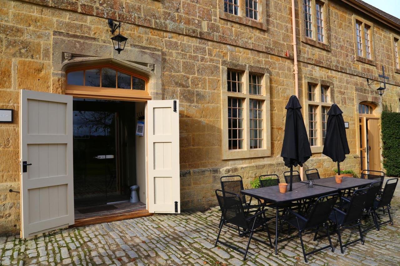 North Cadbury Court Coach Houses Esterno foto