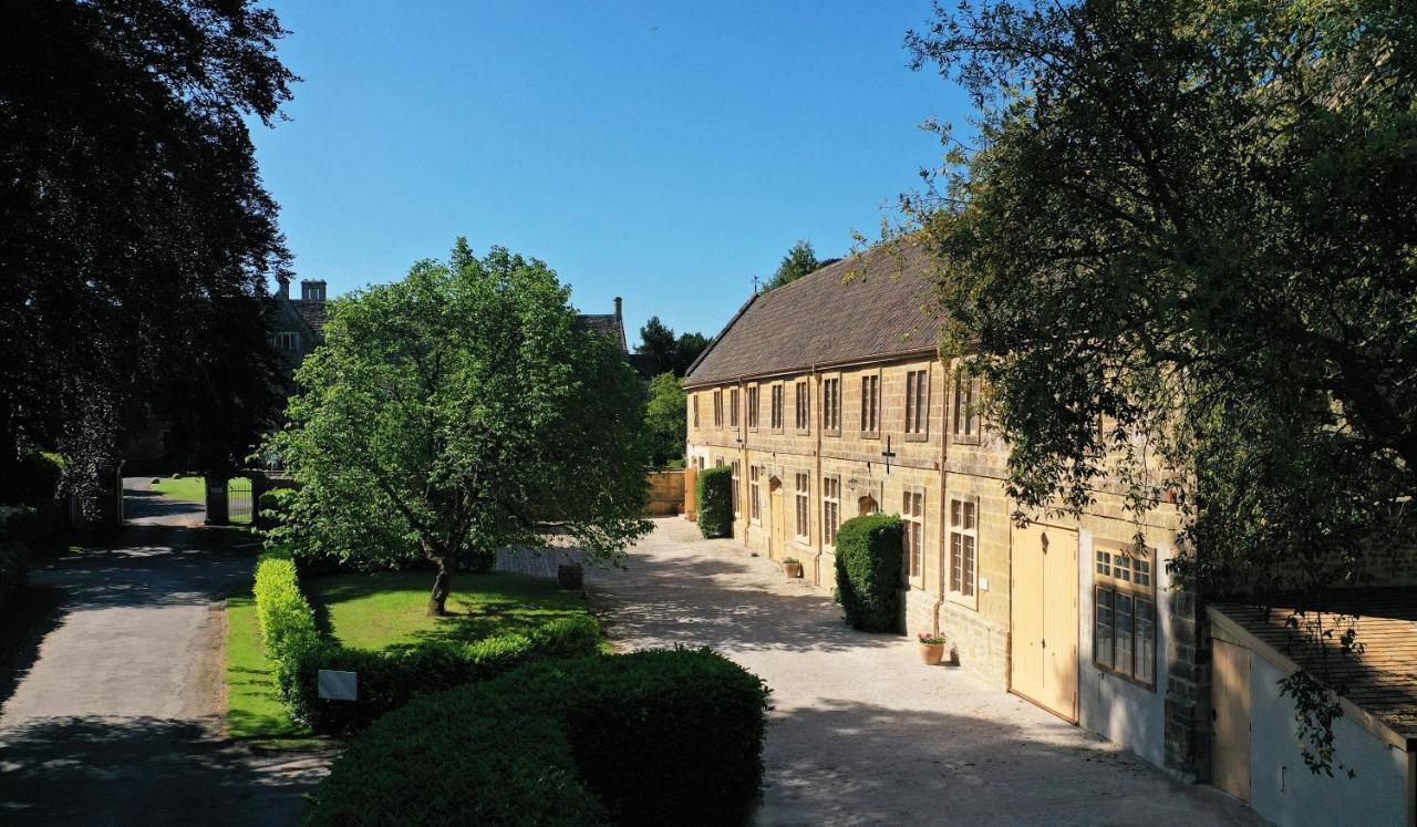 North Cadbury Court Coach Houses Esterno foto